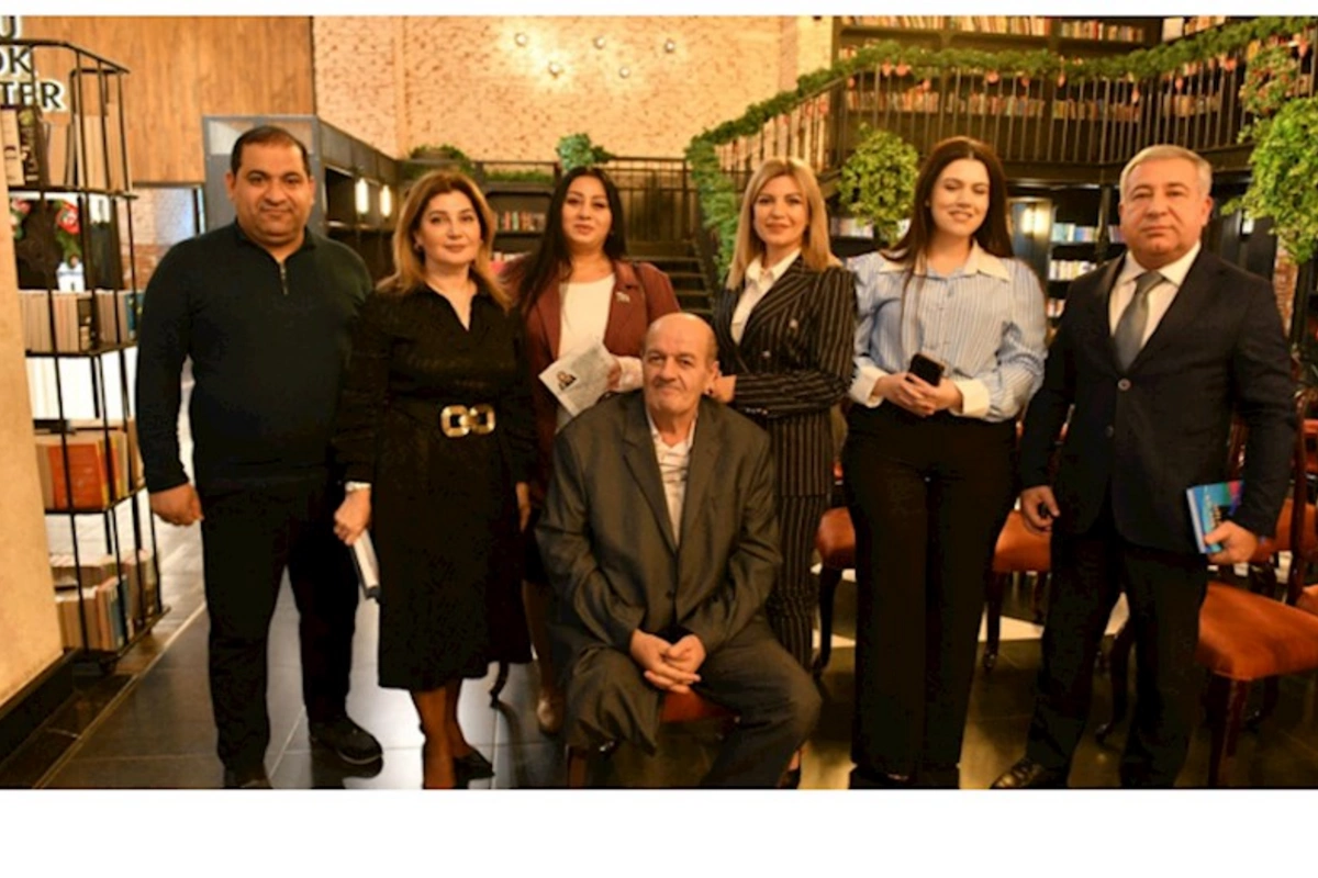 Gülər Coşqunsoyun Prezidentə həsr olunmuş kitablarının təqdimatı keçirildi — FOTOLAR