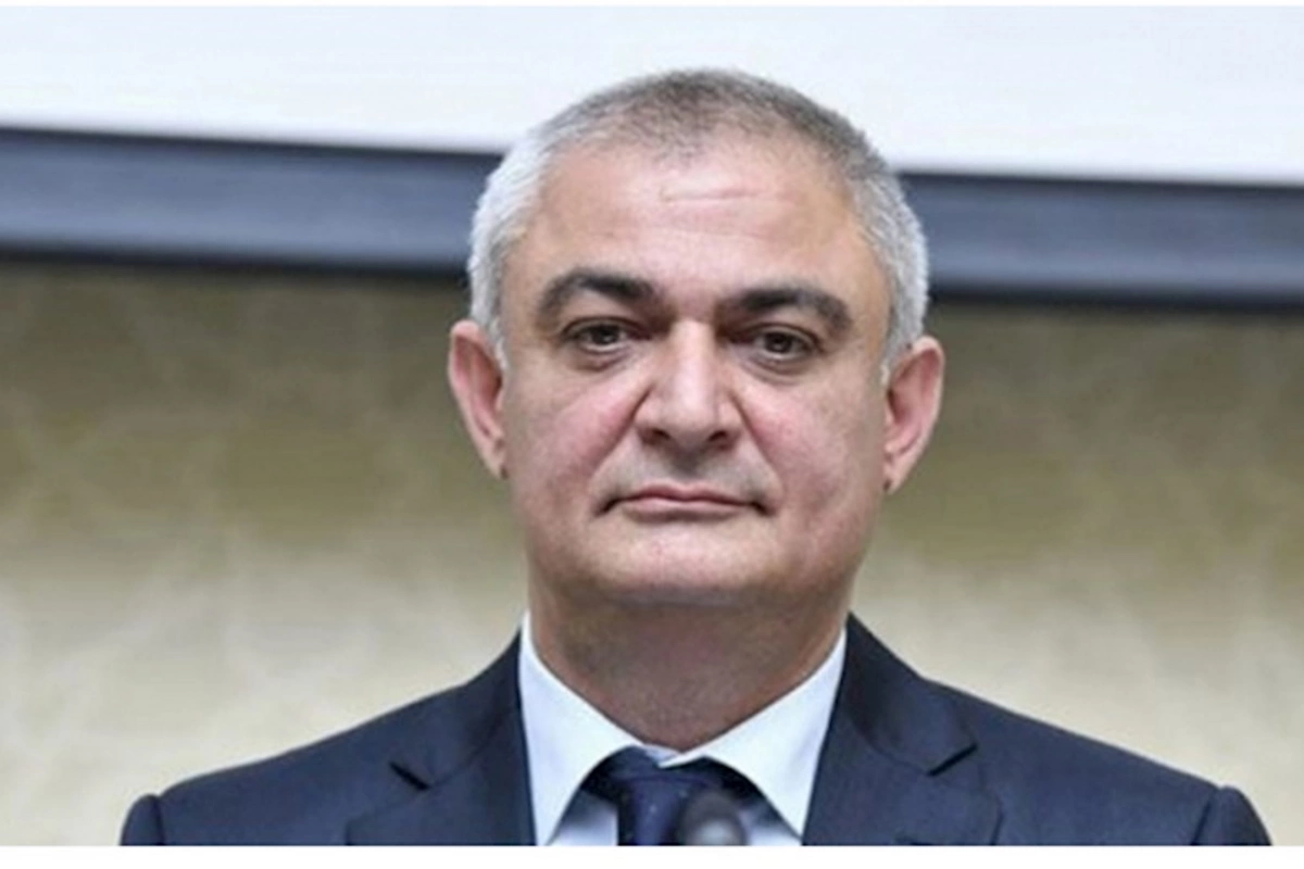 Həbsdəki sabiq məmur: Məhkəmə tez bitirək, açıq ürək əməliyyatı olunmalıyam