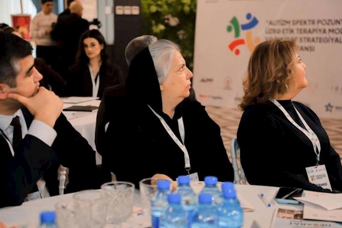 Naxçıvanda “Autizm spektr pozuntusu üzrə etik terapiya modeli və inkişaf strategiyaları” adlı elmi konfrans keçirilib — VİDEO/FOTOLAR