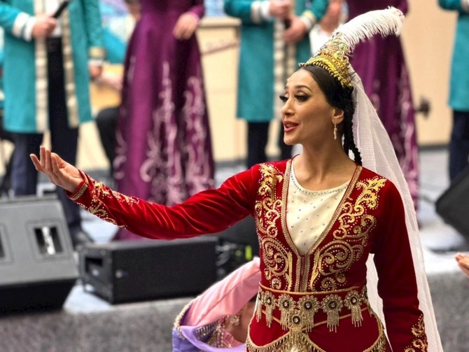 Füzuli şəhərində Özbəkistan Mədəniyyəti Günlərinin bağlanış konserti keçirilib — FOTOLAR