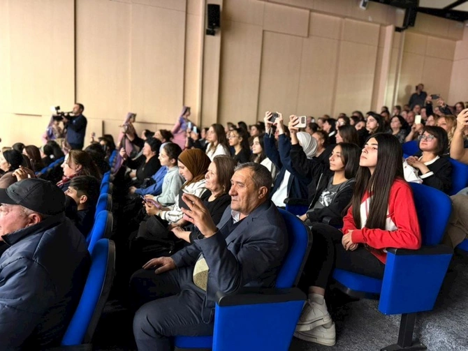 Füzuli şəhərində Özbəkistan Mədəniyyəti Günlərinin bağlanış konserti keçirilib — FOTOLAR