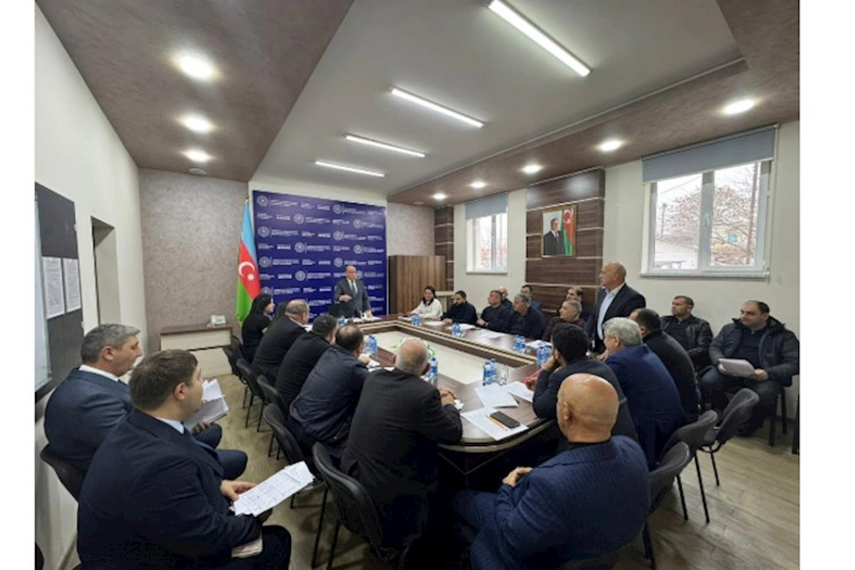 Pərakəndə ticarət sahəsində fəaliyyət göstərən vergi ödəyiciləri ilə görüş keçirildi