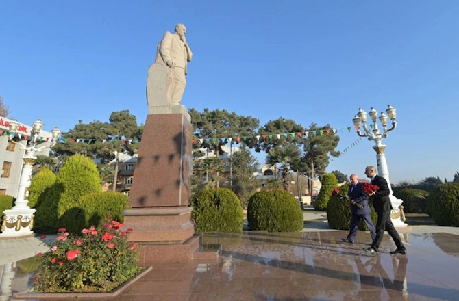 Emin Əmrullayev Ağcabədi şəhərində vətəndaş qəbulu keçirib — FOTOLAR