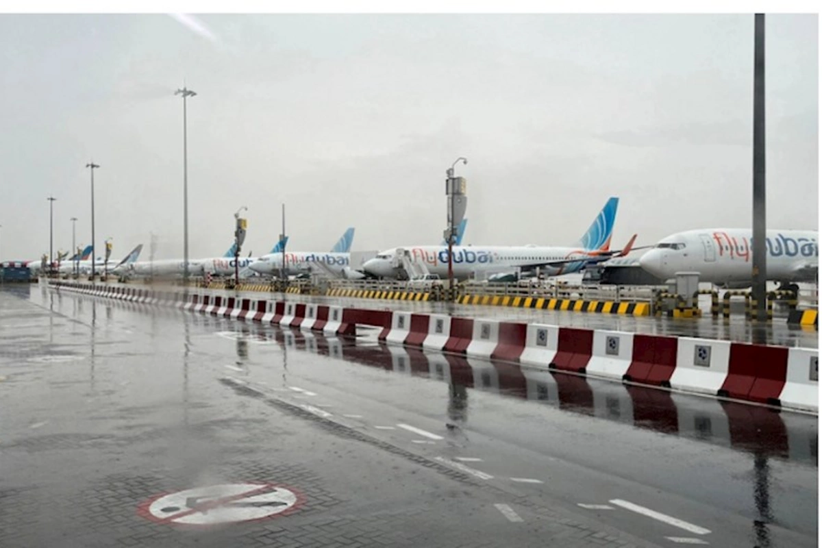 KİV: Dubay aeroportunda 200-dən çox aviareys gecikib və ya ləğv edilib