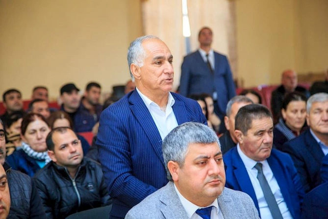 İcra başçısı kənd sakinləri ilə görüşdü — FOTOLAR