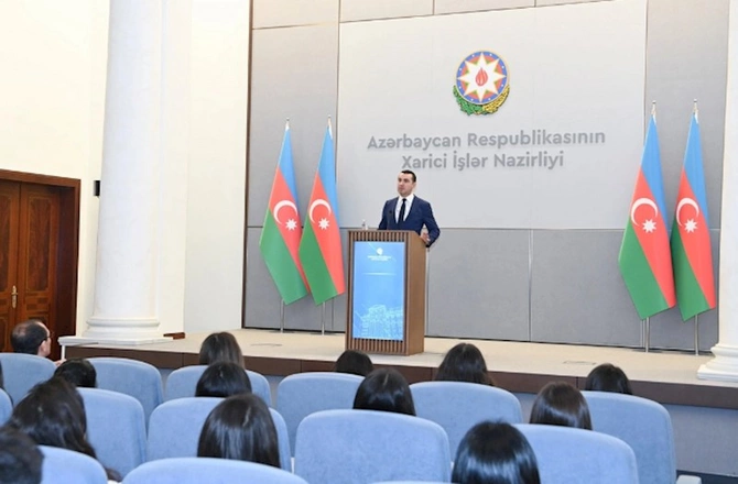 XİN-də Diplomatiya Könüllüləri qrupu ilə ilkin tanışlıq görüşü — FOTOLAR