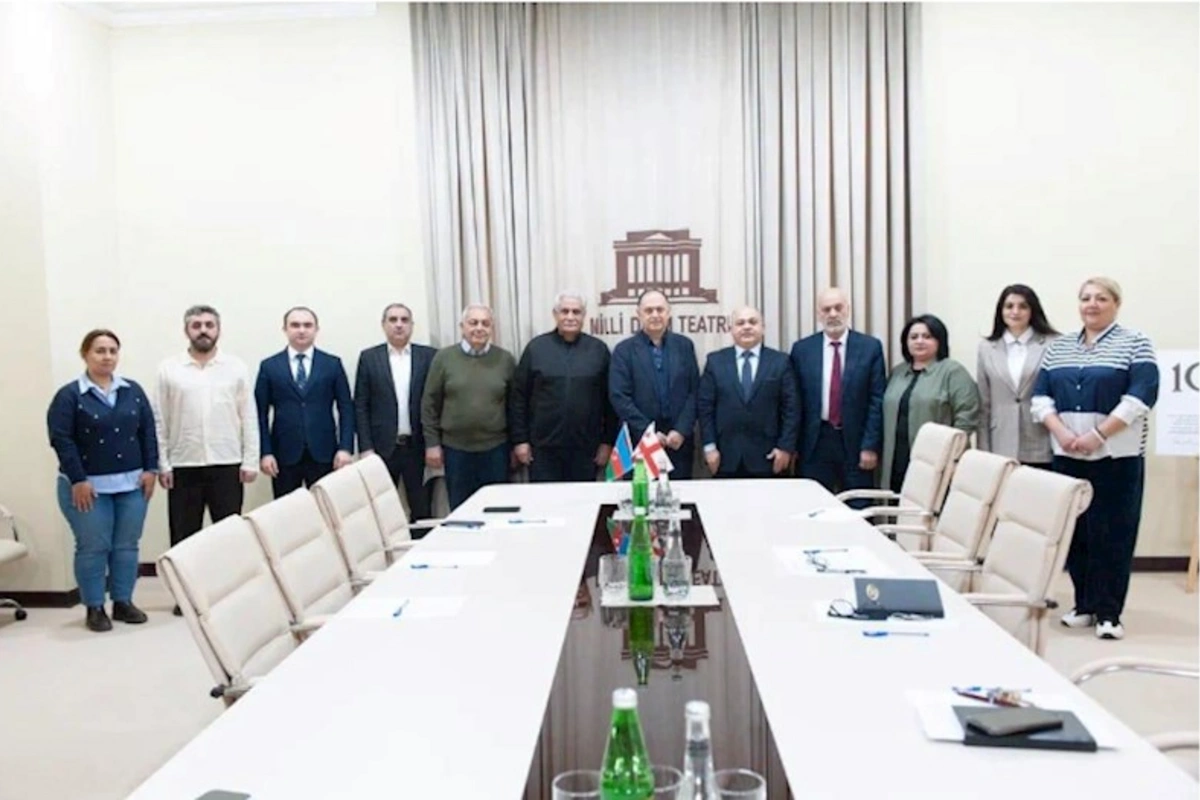 Gürcü rejissor Akademik Milli Dram Teatrında “Kral Lir”ə quruluş verəcək — FOTO