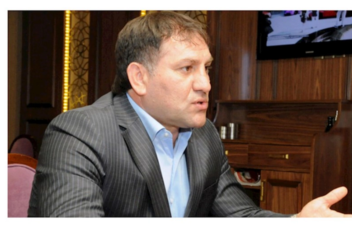 Füzuli Musayev Müdafiə Nazirliyinin komandasını təhqir edib?