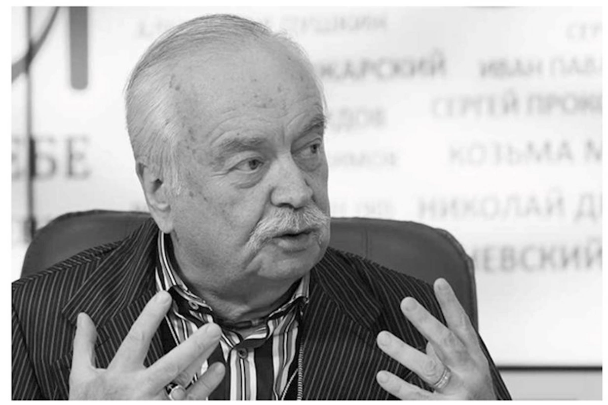 Aktyor Nikolay Denisov vəfat edib