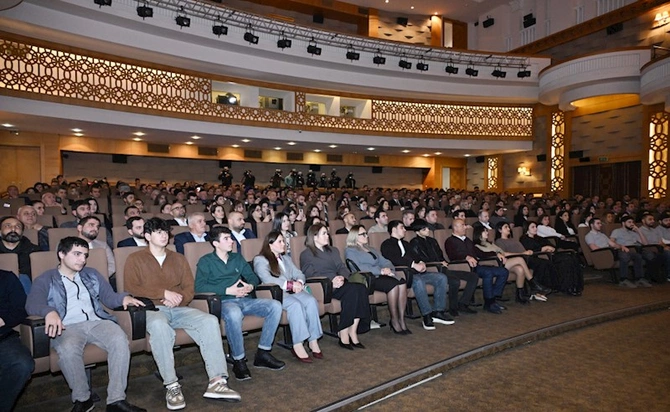 Arzu Əliyeva “Harmoniya”nın təqdimatında — FOTOLAR