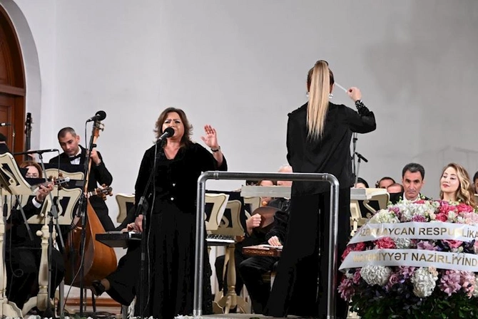 Filarmoniyada Xalq şairi Fikrət Qocanın 90 illiyinə həsr olunan konsert keçirilib— FOTOLAR