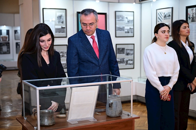 “Konstitusiya və Suverenlik İli” münasibətilə muzeylərə mediatur təşkil olunub — FOTOLAR