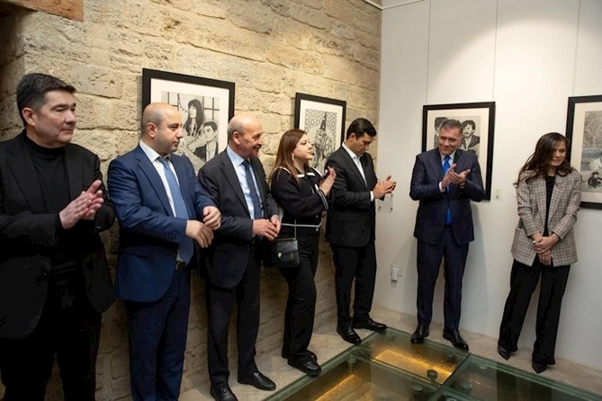 “Filmlərin Səsləri”: “Qala Sığorta” və “Qala Həyat Sığorta”nın növbəti mədəni layihəsi — FOTOLAR “Filmlərin Səsləri”: “Qala Sığorta” və “Qala Həyat Sığorta”nın növbəti mədəni layihəsi — FOTOLAR
