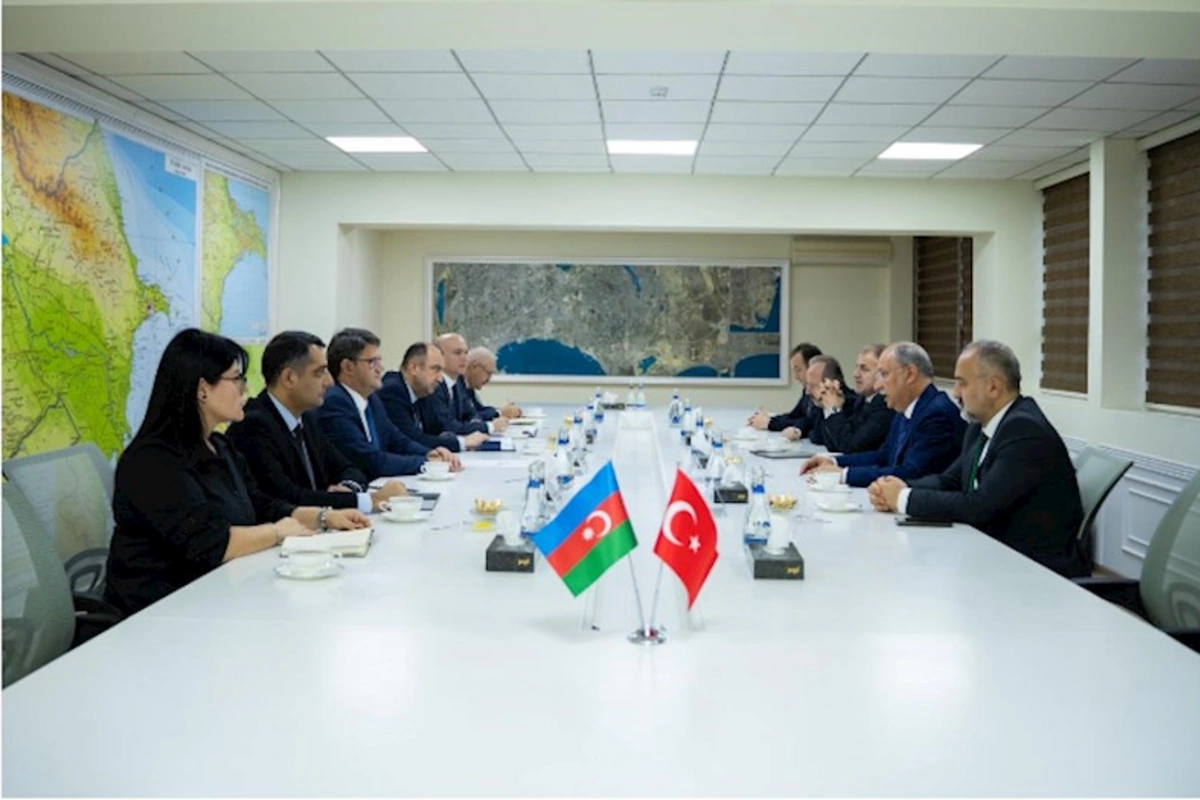 Türkiyə nümayəndə heyəti ilə işgüzar görüş keçirilib — FOTOLAR