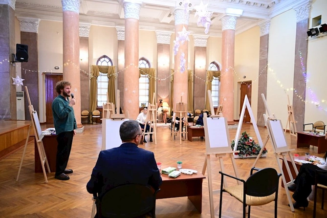 Muzey Mərkəzində təsviri sənət üzrə “Milli motivlər” adlı ustad dərsi keçirilib — FOTOLAR Muzey Mərkəzində təsviri sənət üzrə “Milli motivlər” adlı ustad dərsi keçirilib — FOTOLAR