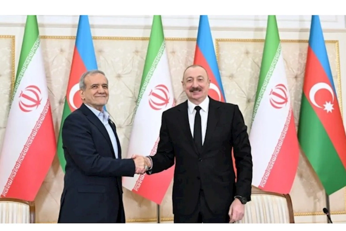 Məsud Pezeşkian Prezident İlham Əliyevə zəng edib
