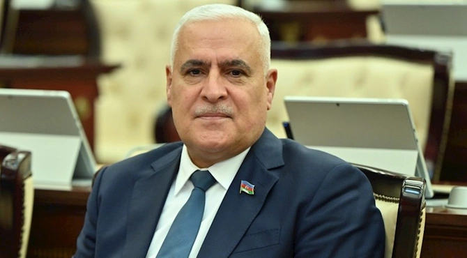 Hər bir vədini real addımları ilə təsdiqləyən Liderə xalqın sevgisi sonsuzdur