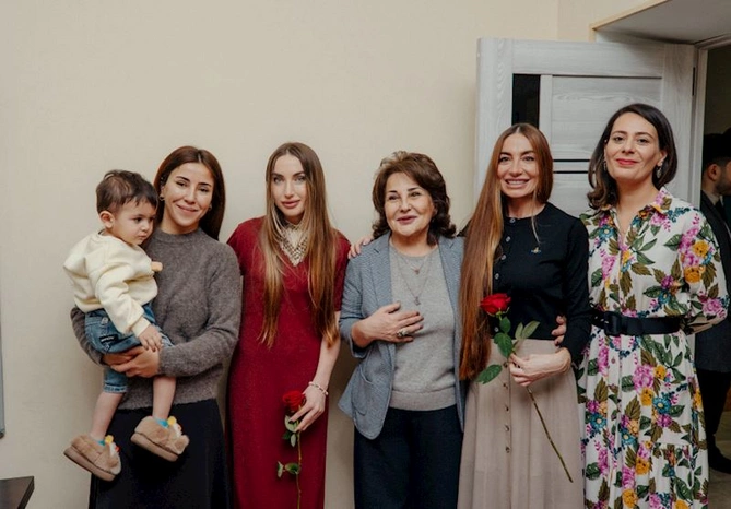 Prezidentin qızları və gəlini “Təmiz Dünya” sığınacağında — FOTOLAR
