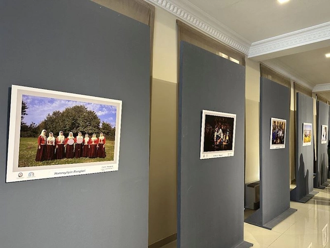 Gəncədə Həmrəyliyin rəngləri adlı sərgi açılıb — FOTOLAR