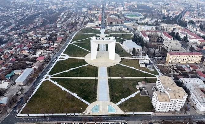 Prezident və birinci xanım Xankəndidə Zəfər parkının açılışında iştirak etdi — FOTOLAR (YENİLƏNİB) Prezident və birinci xanım Xankəndidə Zəfər parkının açılışında iştirak etdi — FOTOLAR (YENİLƏNİB)