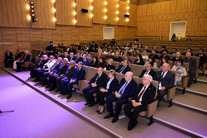 İrəvan Dövlət Azərbaycan Dram Teatrının binası istifadəyə verildi — FOTOLAR