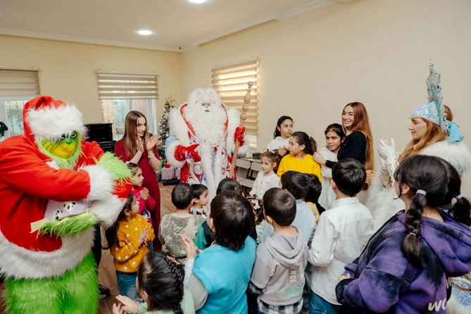 Prezidentin qızları və gəlini “Təmiz Dünya” sığınacağında — FOTOLAR