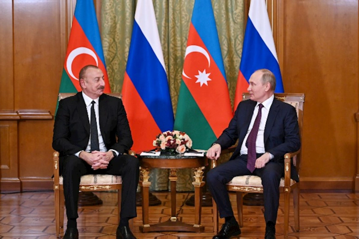 Vladimir Putin İlham Əliyevə zəng etdi
