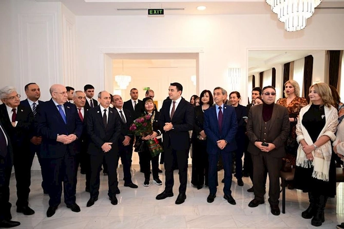 İrəvan Dövlət Azərbaycan Dram Teatrının binası istifadəyə verildi — FOTOLAR