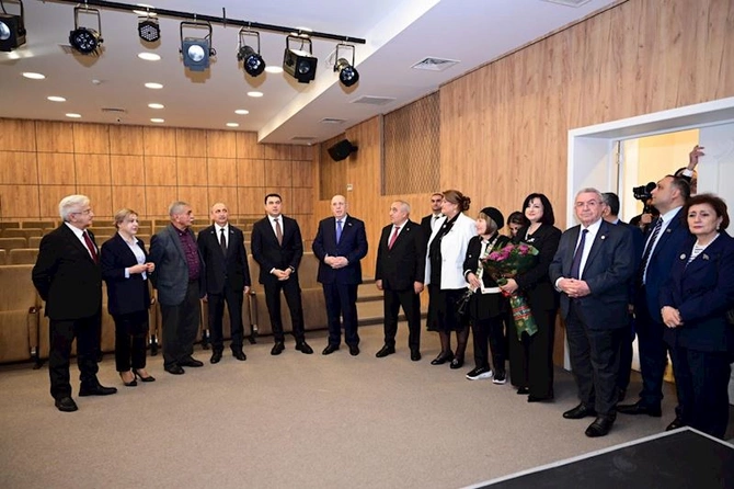 İrəvan Dövlət Azərbaycan Dram Teatrının binası istifadəyə verildi — FOTOLAR