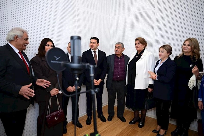 İrəvan Dövlət Azərbaycan Dram Teatrının binası istifadəyə verildi — FOTOLAR