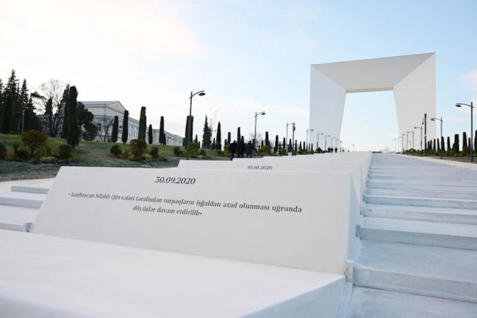 Prezident və birinci xanım Xankəndidə Zəfər parkının açılışında iştirak etdi — FOTOLAR (YENİLƏNİB) Prezident və birinci xanım Xankəndidə Zəfər parkının açılışında iştirak etdi — FOTOLAR (YENİLƏNİB)