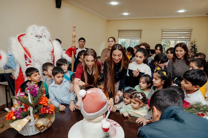 Prezidentin qızları və gəlini “Təmiz Dünya” sığınacağında — FOTOLAR
