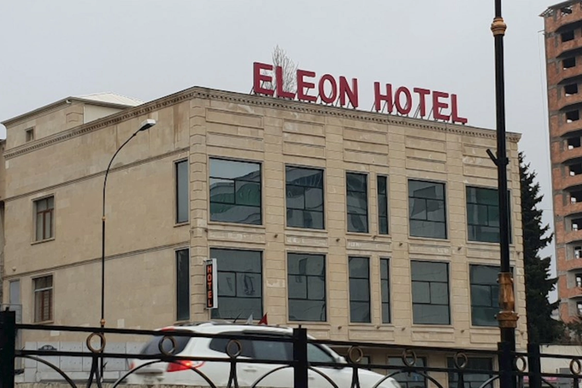 TƏCİLİ! Abşeronda hoteldə kişi tanış olduğu qadına qarşı dələduzluq etdi