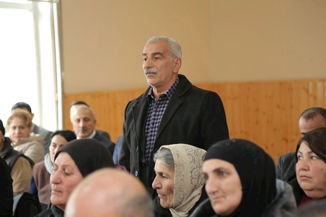 Sevindik Hətəmov Hacıqabul şəhərində səyyar qəbul keçirib — FOTOLAR Sevindik Hətəmov Hacıqabul şəhərində səyyar qəbul keçirib — FOTOLAR