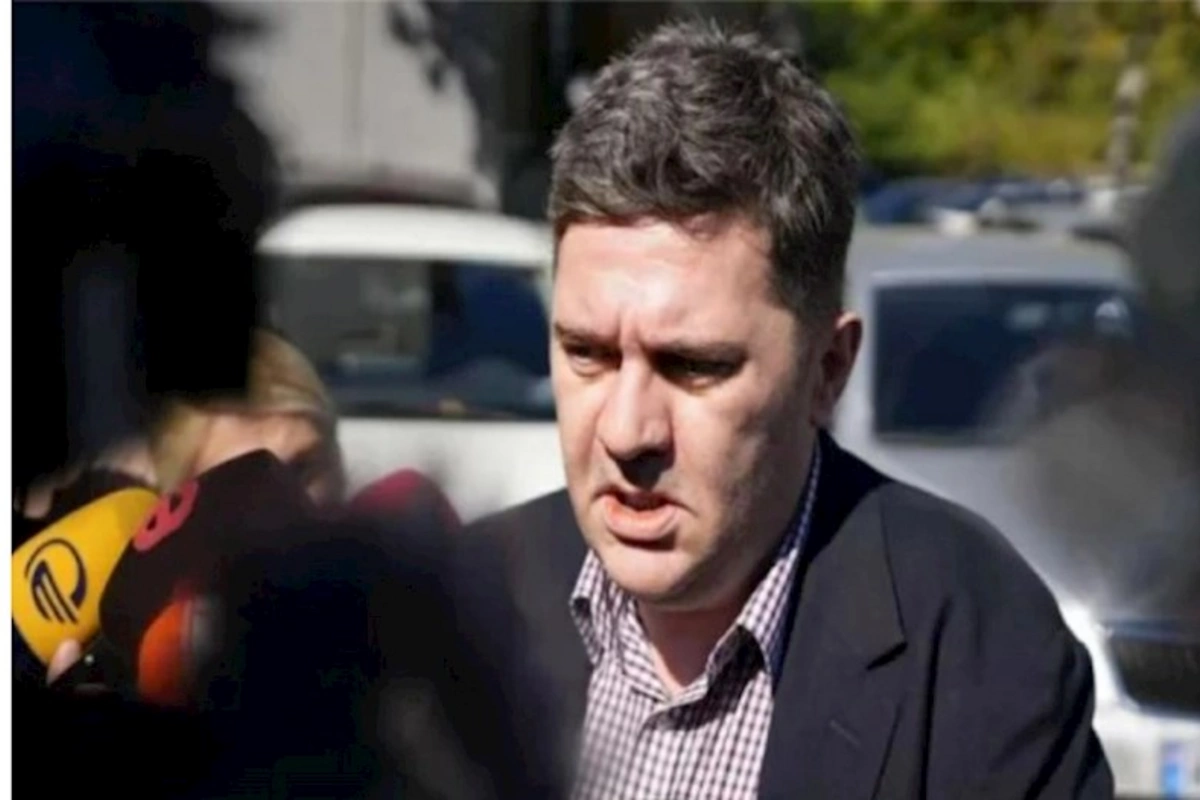 Gürcüstanın keçmiş müdafiə naziri saxlanılıb