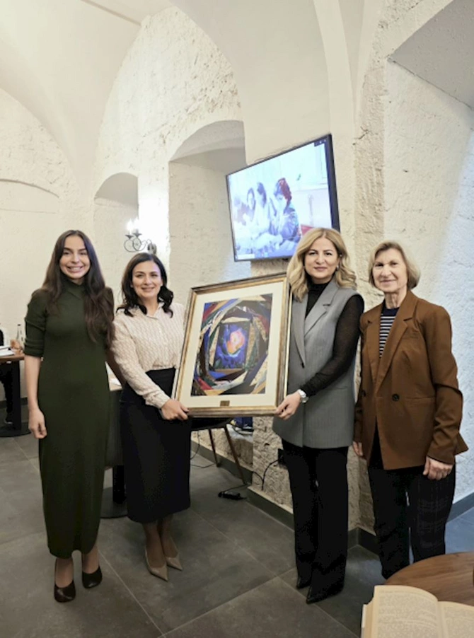 Onlar şeir oxudu, Leyla Əliyeva dinlədi — FOTOLAR