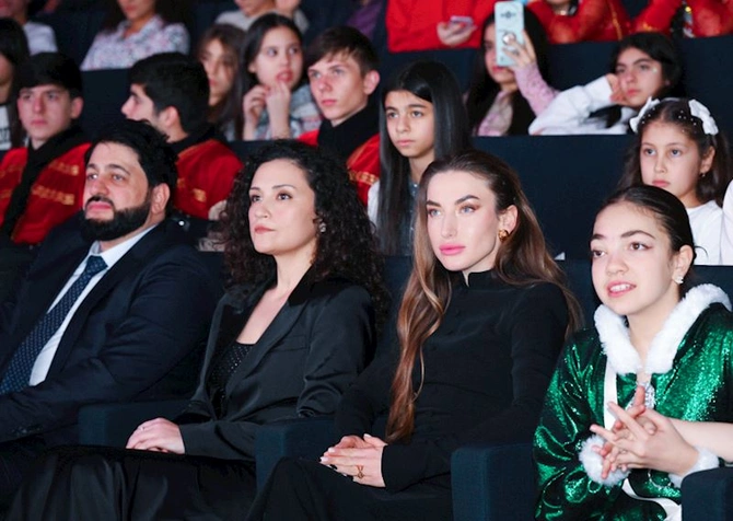 Leyla Əliyeva və Alyona Əliyeva mükafatlandırma mərasimində iştirak ediblər — FOTOLAR