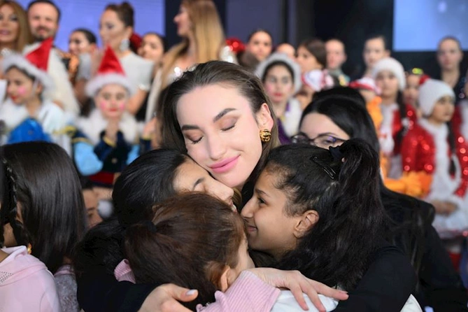 Heydər Əliyev Fondu uşaqlar üçün bayram şənliyi təşkil edib — FOTOLAR Heydər Əliyev Fondu uşaqlar üçün bayram şənliyi təşkil edib — FOTOLAR