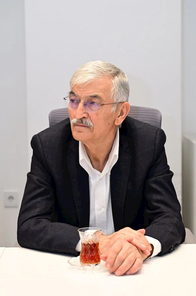 Mədəniyyət xadimlərinə dövlət təltifləri təqdim olundu — FOTOLAR