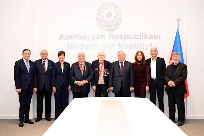 Mədəniyyət xadimlərinə dövlət təltifləri təqdim olundu — FOTOLAR