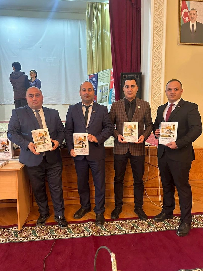“Vətən Fədailəri” layihəsi çərçivəsində şəhidlərimizə həsr olunan kitabın təqdimatı keçirilib — FOTOLAR “Vətən Fədailəri” layihəsi çərçivəsində şəhidlərimizə həsr olunan kitabın təqdimatı keçirilib — FOTOLAR