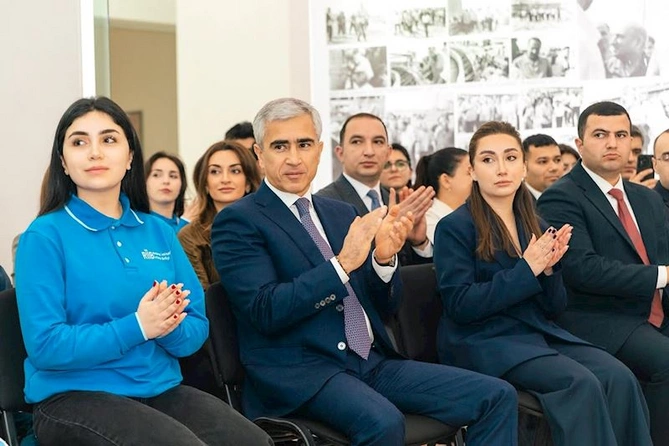 Hacıqabulda RİİB könüllüləri ilə görüş keçirildi — FOTOLAR Hacıqabulda RİİB könüllüləri ilə görüş keçirildi — FOTOLAR