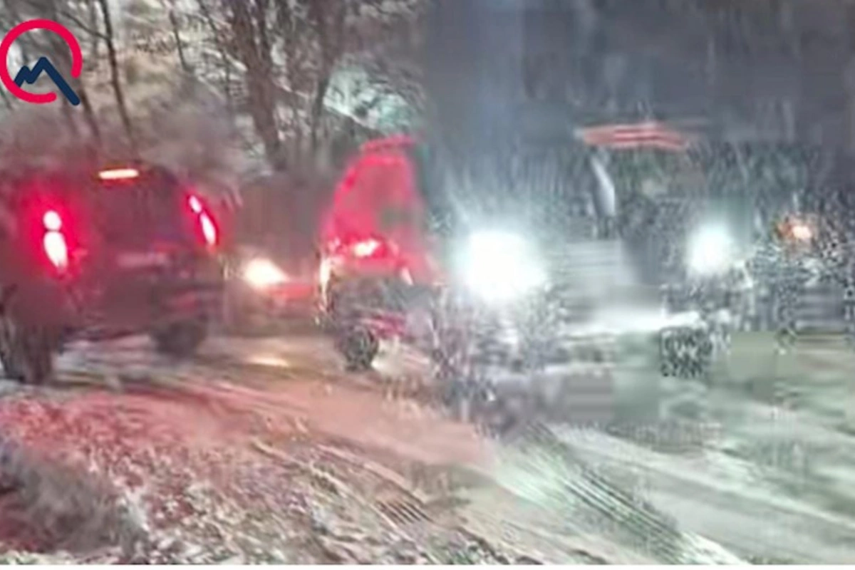 Hacıkənddə yollar buz bağladı — FOTOLAR