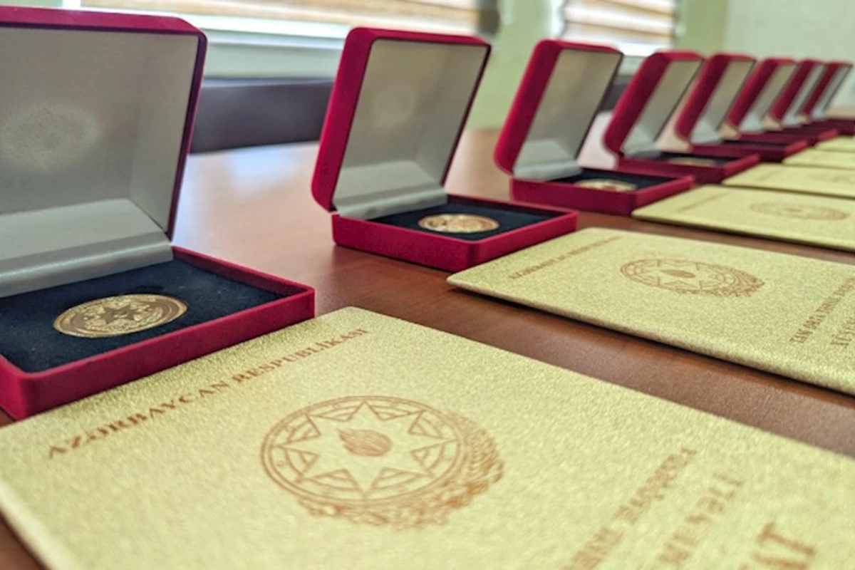 Qızıl və gümüş medal alan məktəblilərin sayı açıqlandı