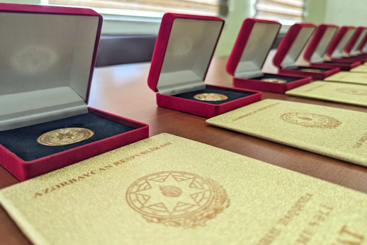 Qızıl və gümüş medal alan məktəblilərin sayı açıqlandı