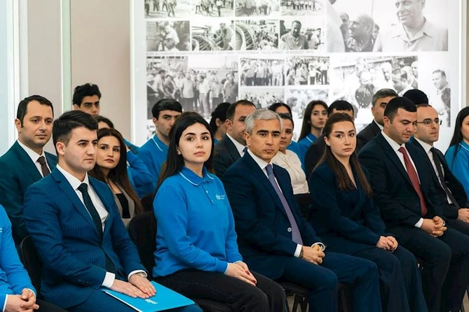 Hacıqabulda RİİB könüllüləri ilə görüş keçirildi — FOTOLAR Hacıqabulda RİİB könüllüləri ilə görüş keçirildi — FOTOLAR
