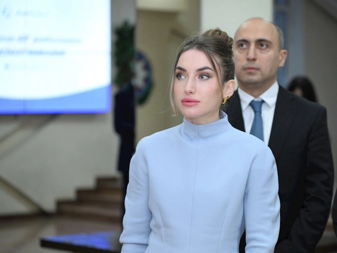 Prezident ailəsi “Azərbaycan dili” platformasının təqdimat mərasimində — FOTOLAR Prezident ailəsi “Azərbaycan dili” platformasının təqdimat mərasimində — FOTOLAR