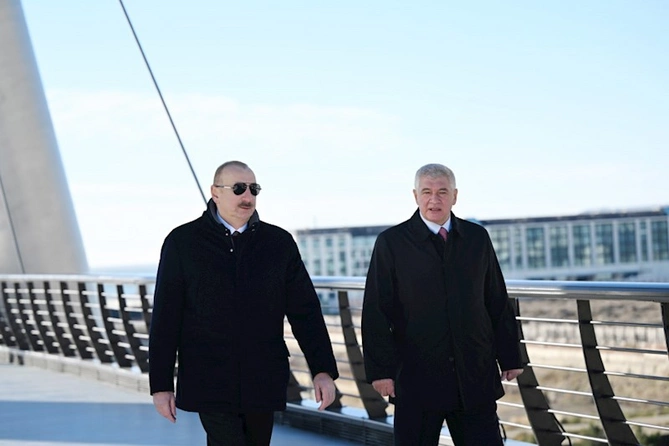 Prezident İlham Əliyev Bakı Ağ Şəhərdə olub — FOTOLAR (YENİLƏNİB)