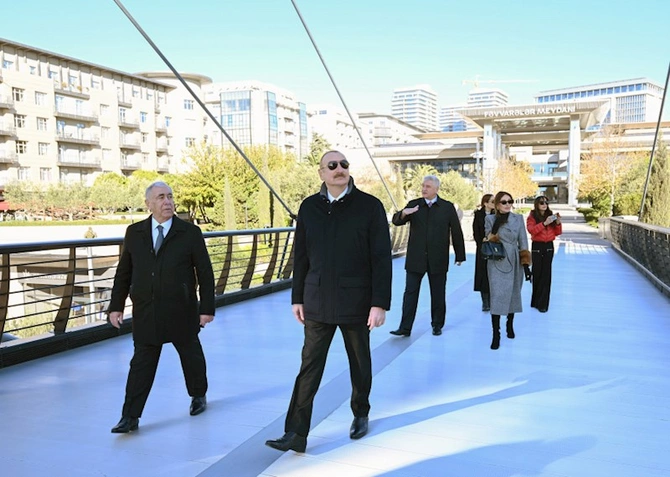 Prezident İlham Əliyev Bakı Ağ Şəhərdə olub — FOTOLAR (YENİLƏNİB)