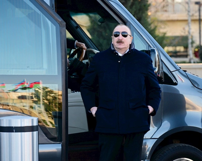 Prezident İlham Əliyev Bakı Ağ Şəhərdə olub — FOTOLAR (YENİLƏNİB)
